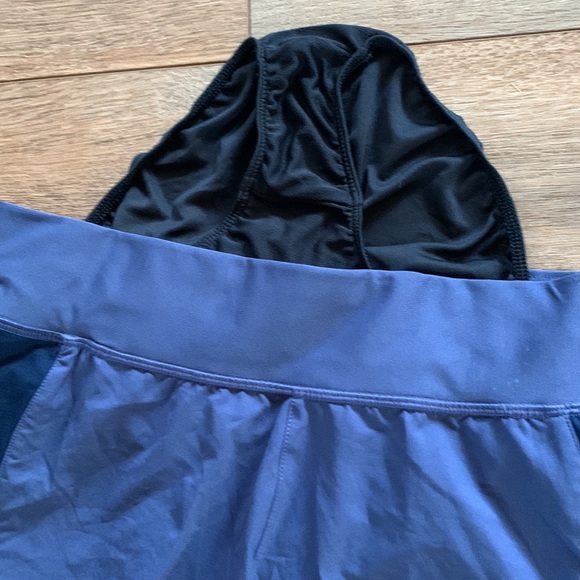 Under Armour sz XS running shorts euc super lightweight - Picture 6 of 6